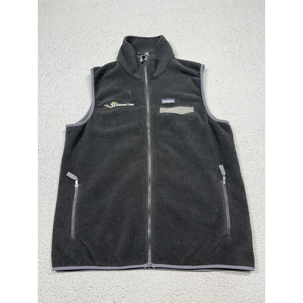 Patagonia Vest‎ Mens XL Black Synchilla Fleece Full Zip Wilderness Travel Logo